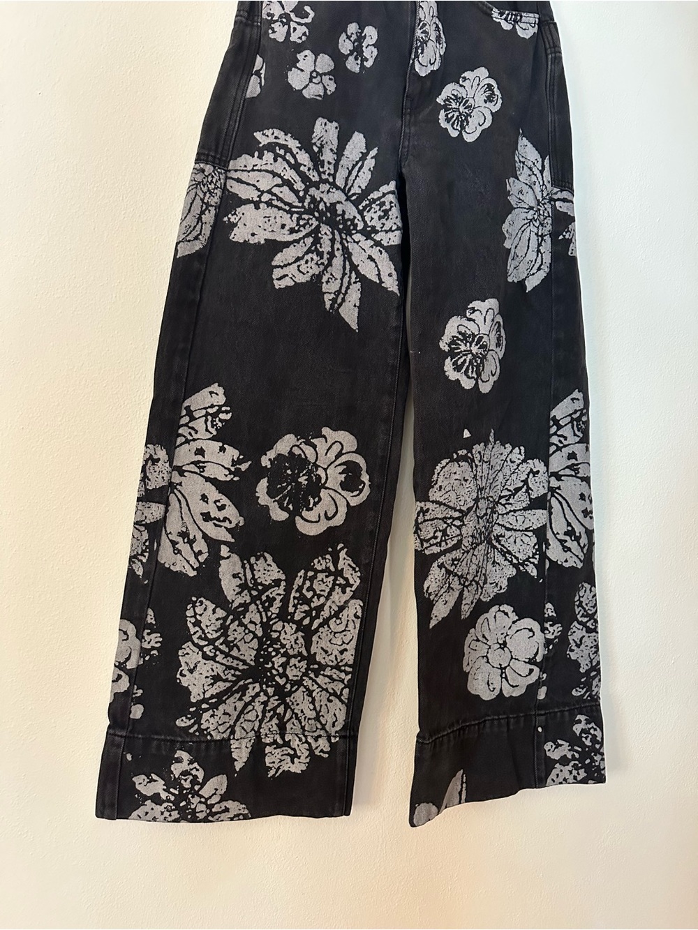 We The Free Black Wide Leg Jeans with Gray Floral Print - Picture 4 of 8